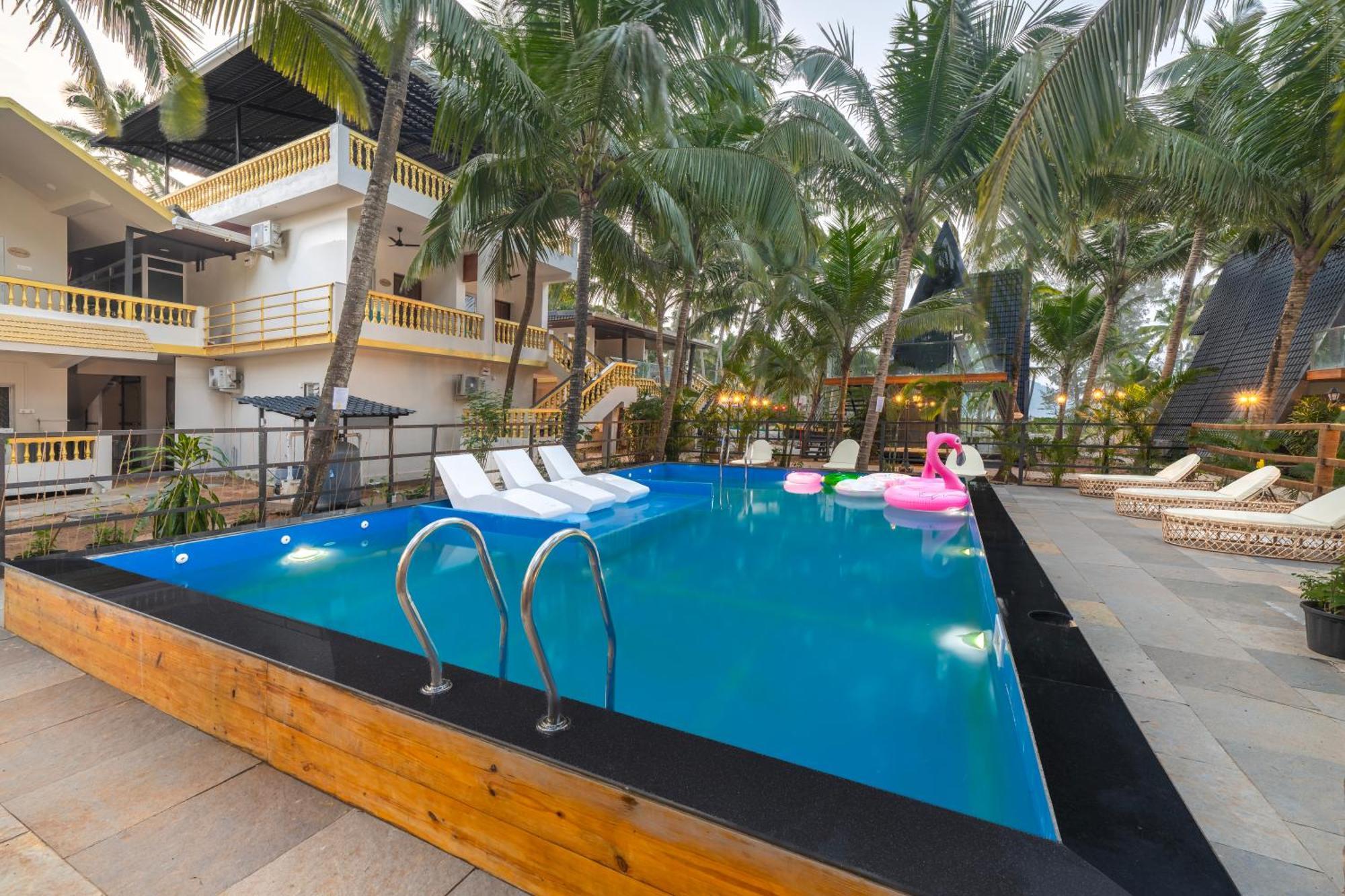 אגונדה The Rose Goa Beach Resort מראה חיצוני תמונה