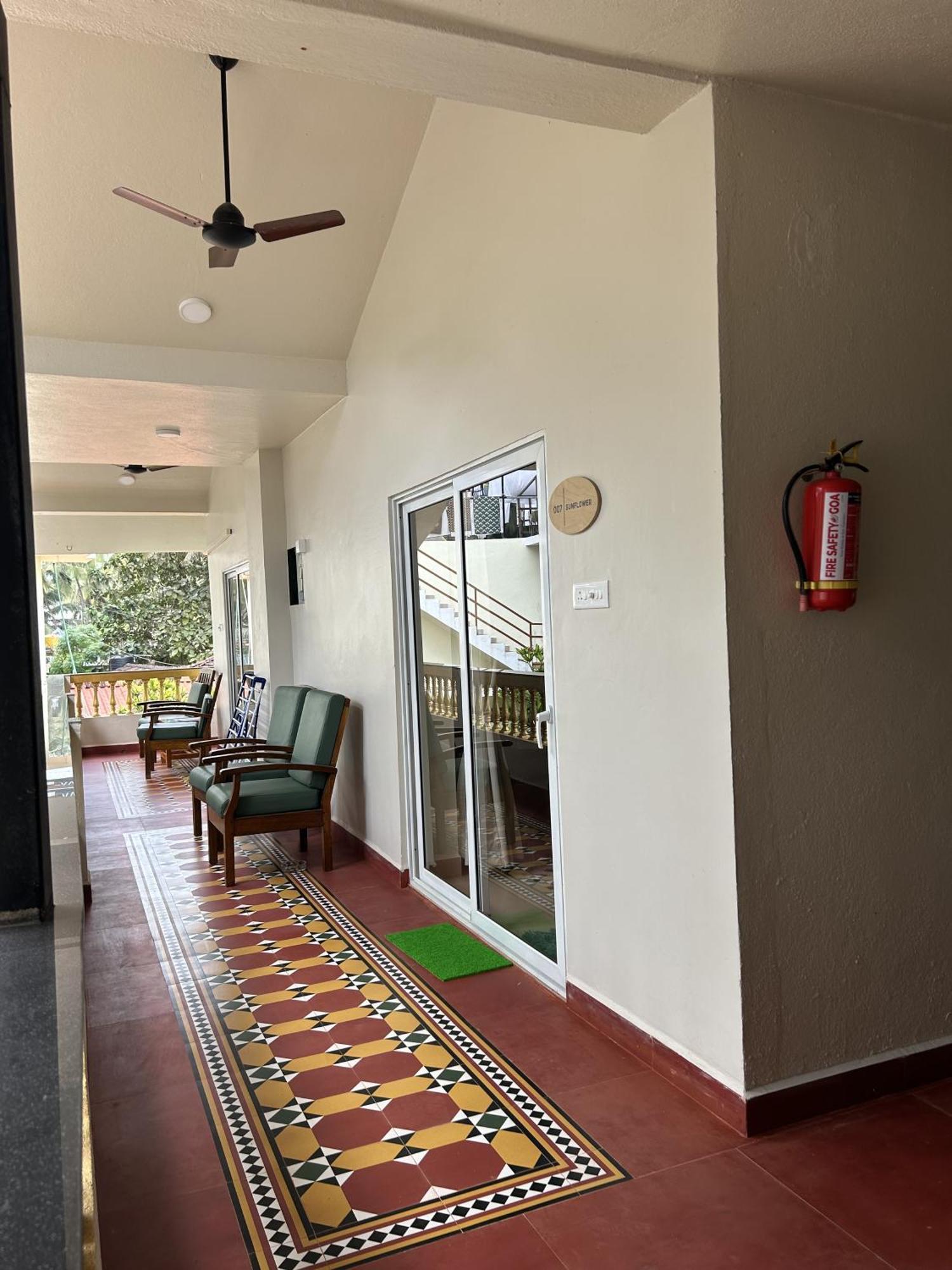 אגונדה The Rose Goa Beach Resort מראה חיצוני תמונה