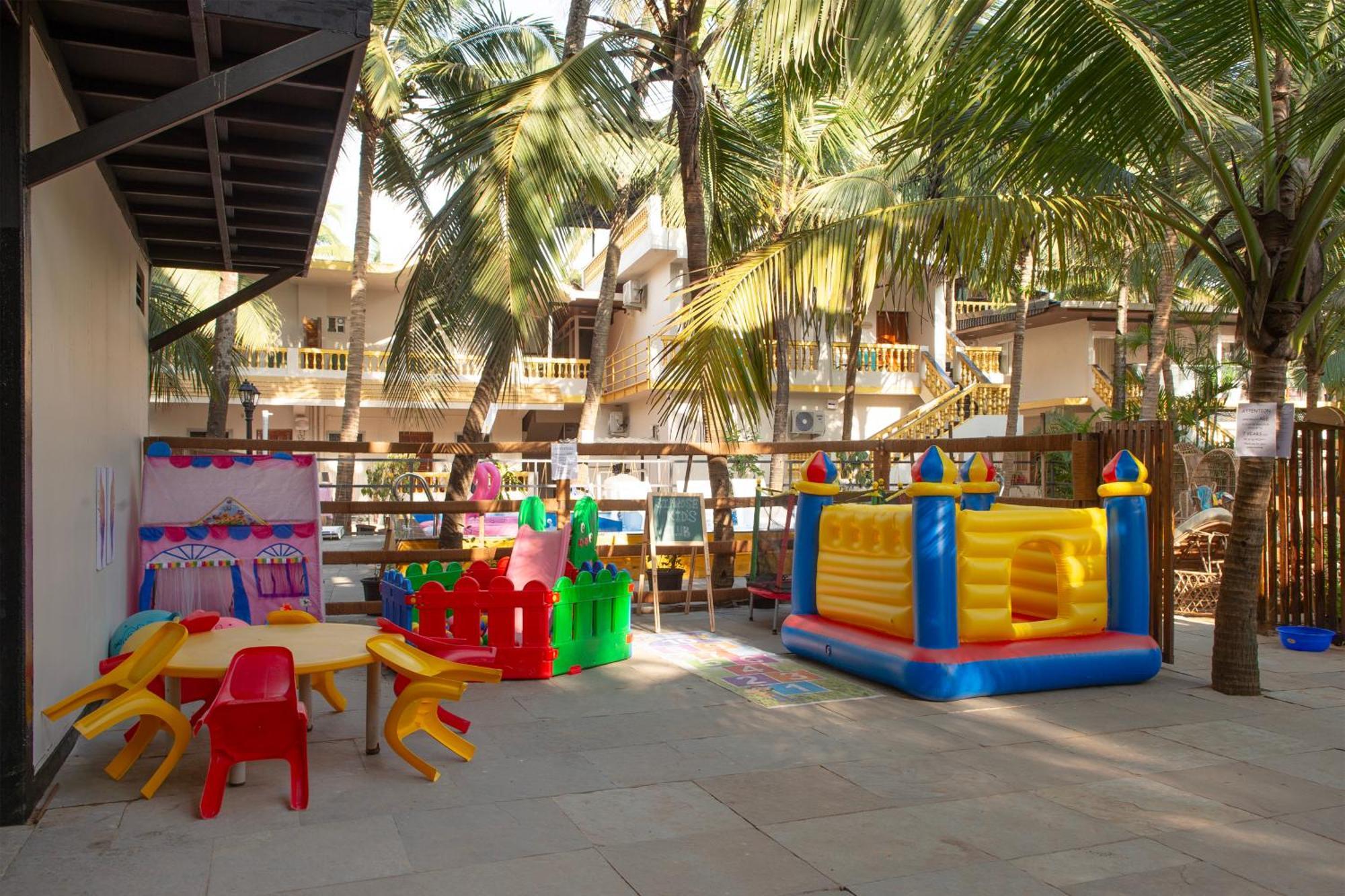 אגונדה The Rose Goa Beach Resort מראה חיצוני תמונה