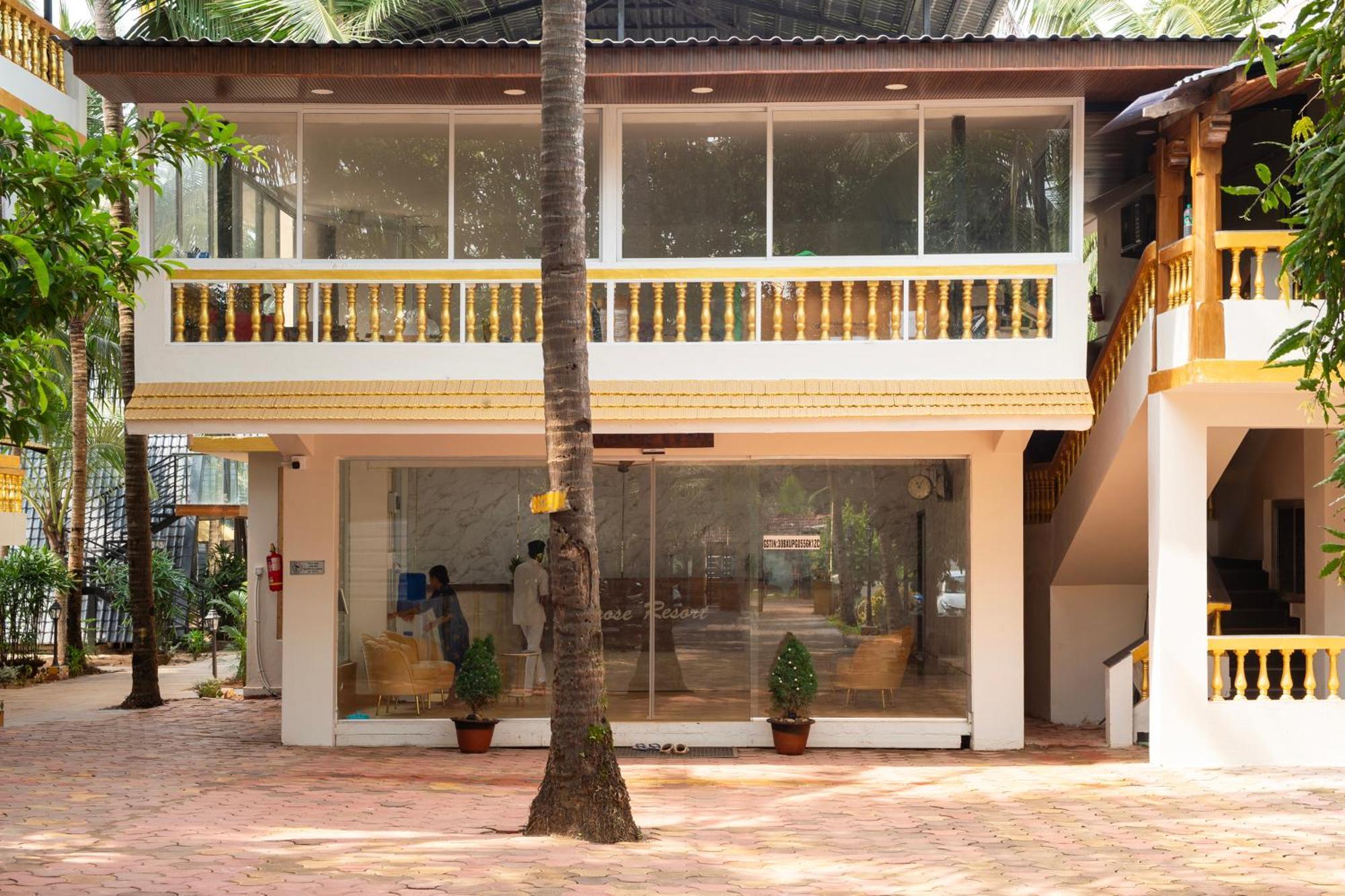 אגונדה The Rose Goa Beach Resort מראה חיצוני תמונה